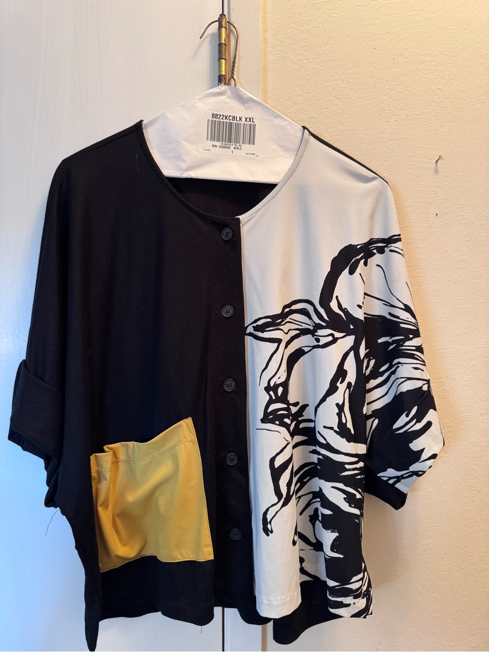 Casual Women’s Black & White Button-Front Shirt with Yellow Pocket